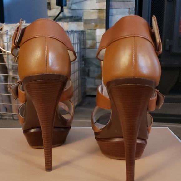 Michael Kors Gansevoort Teak Platform Size 7 - Picture 6 of 13